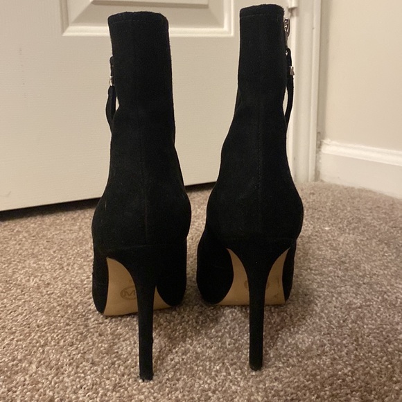 Micheal Kors High Heel boots - Picture 4 of 4